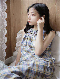 意大利A级巜熟妇荡欲播放,宝贝把腿开大让我添添视频